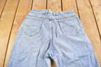 Vintage 1980s Lee Light Wash Denim Women's Jeans Size 32 x 28