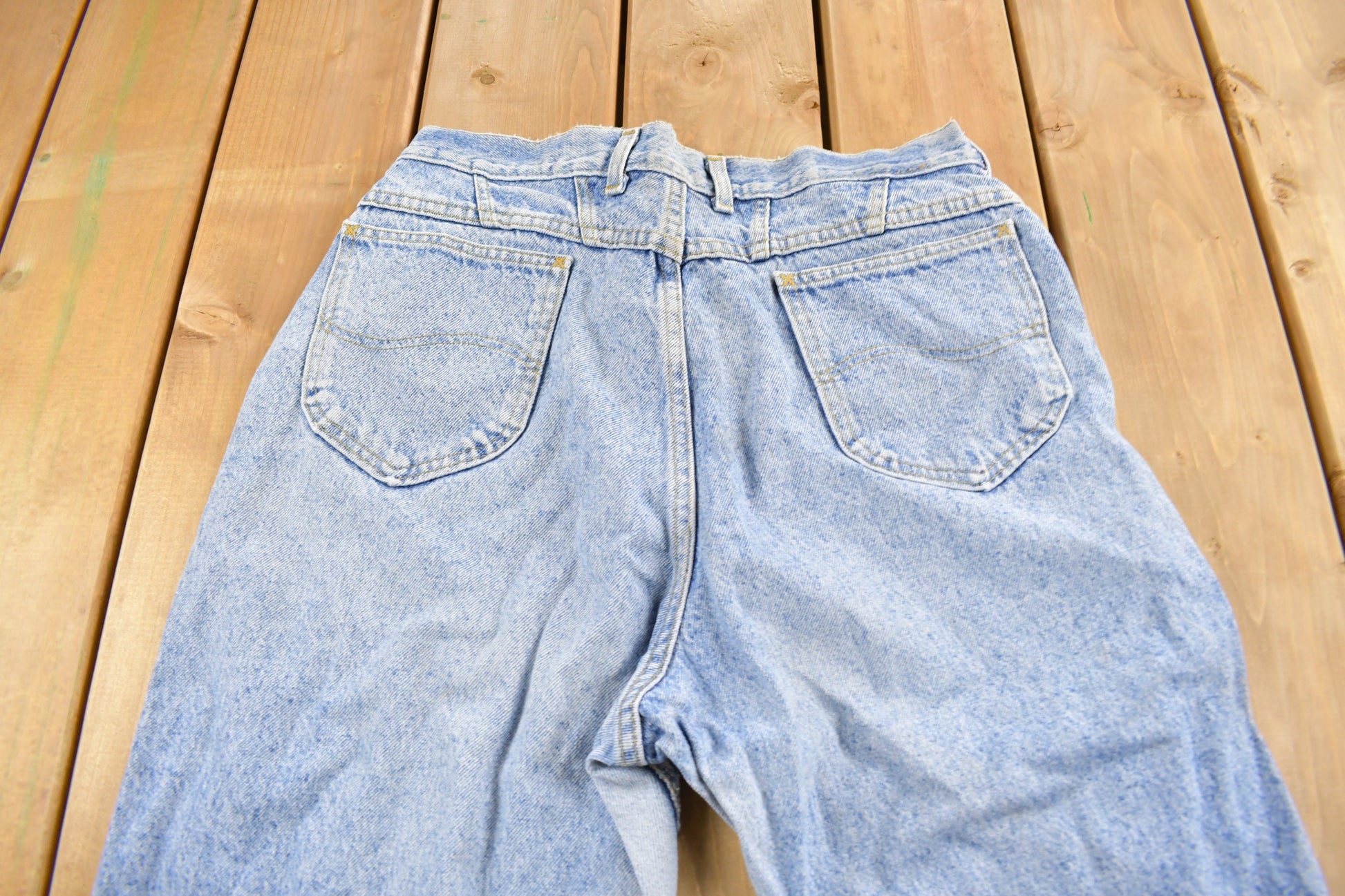 Vintage 1980s Lee Light Wash Denim Women's Jeans Size 32 x 28