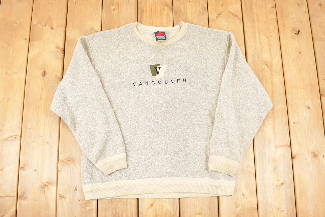 Vintage 1990s Vancouver Canada Embroidered Crewneck Sweatshirt Men's L