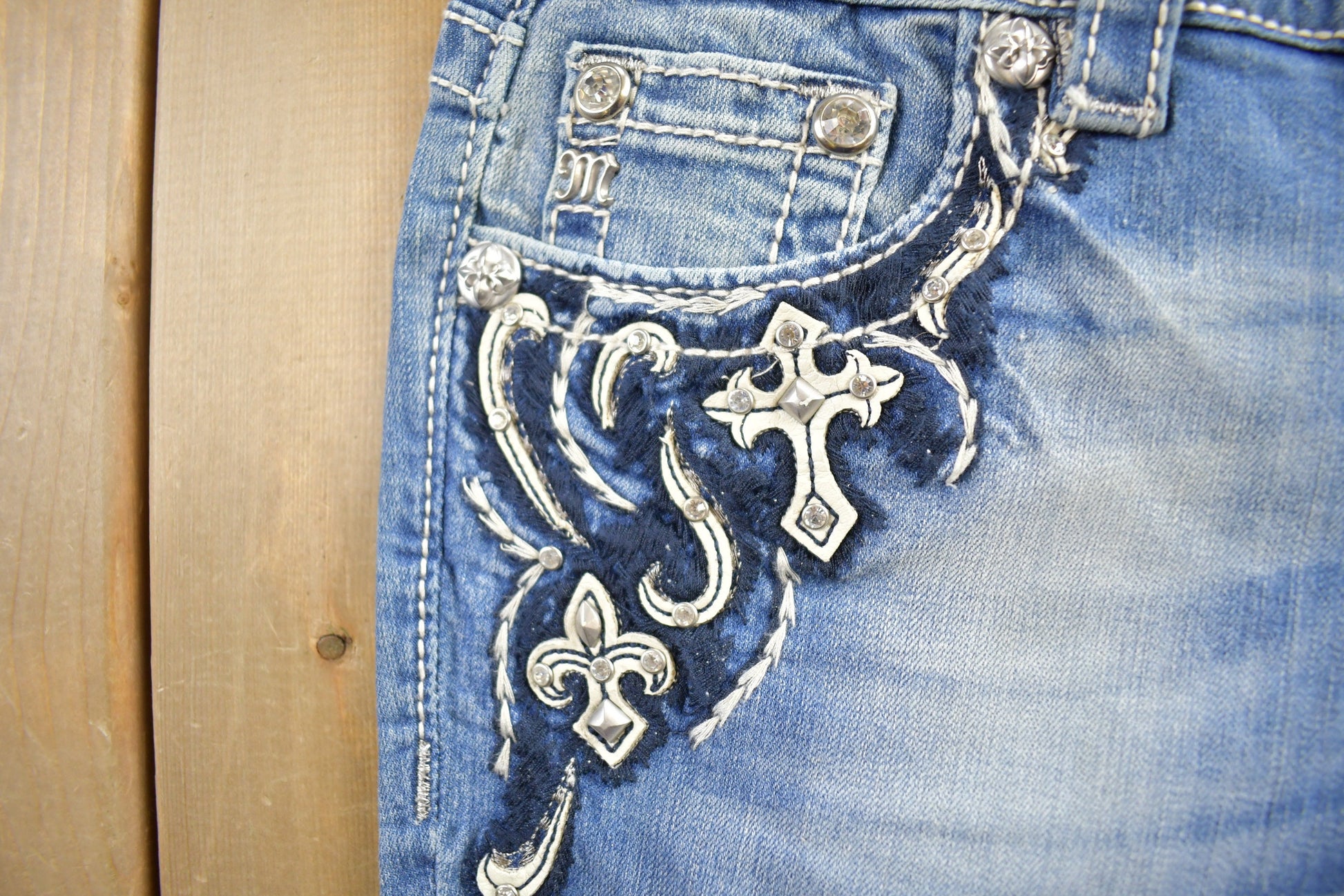 Vintage Y2K Miss Me Faded Low Rise Jeans Size Boot Cut Size 26x33