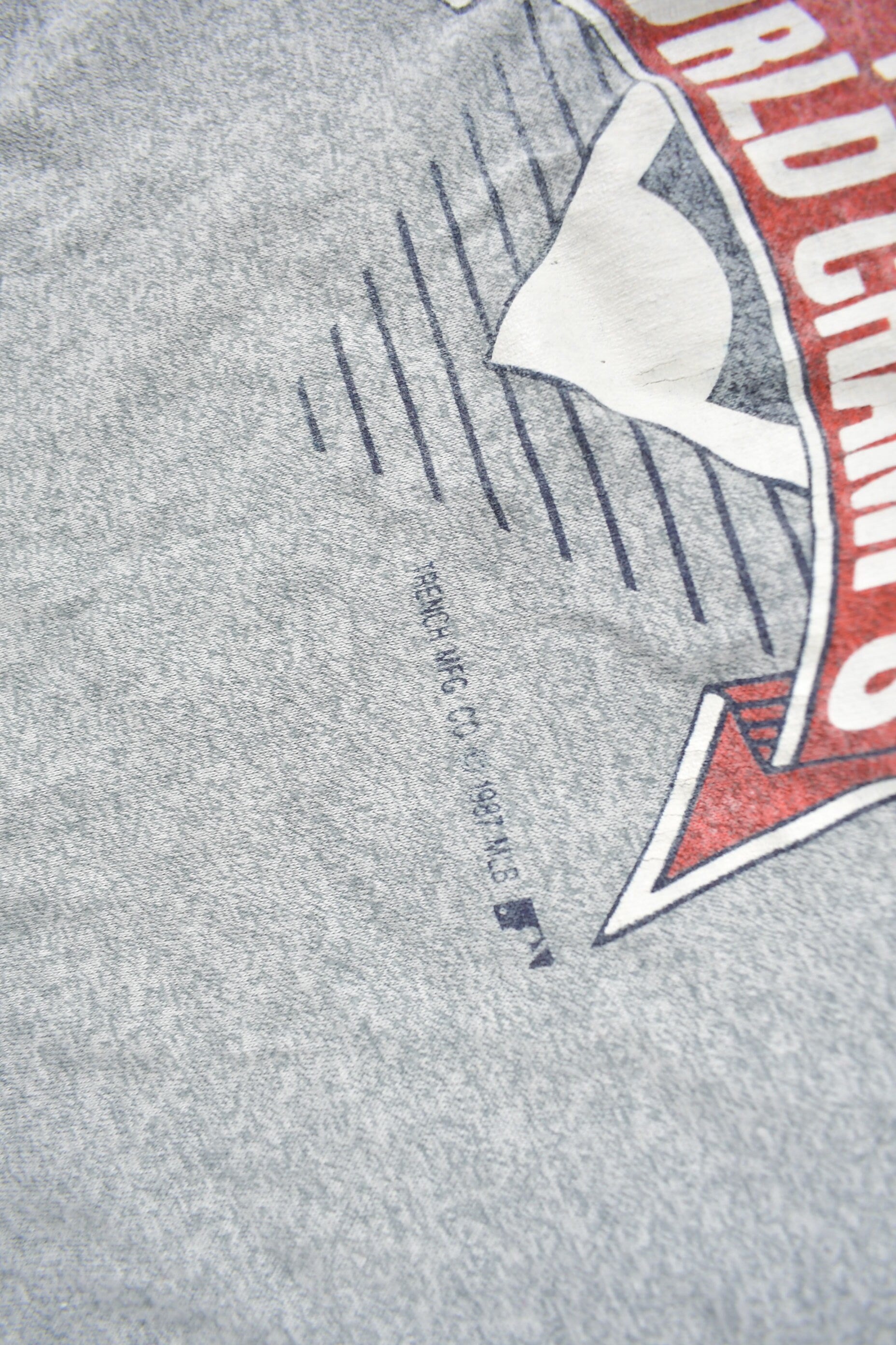 Vintage 1987 Minnesota Twins MLB World Champions Graphic T-Shirt