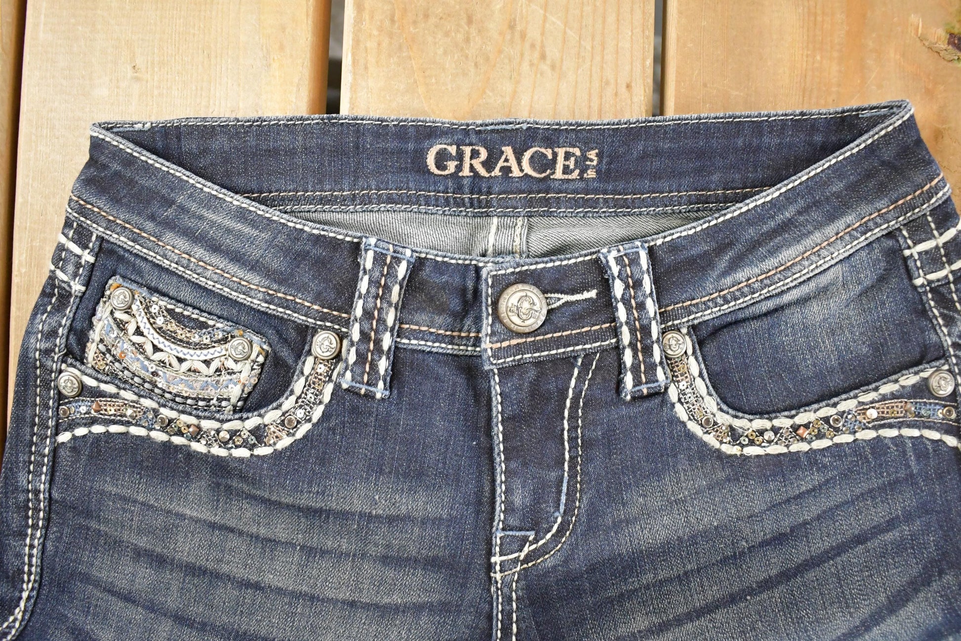 Vintage Deadstock Y2K Grace In LA Bedazzled Bootcut Low Rise Jeans Women's Size 26 x 32