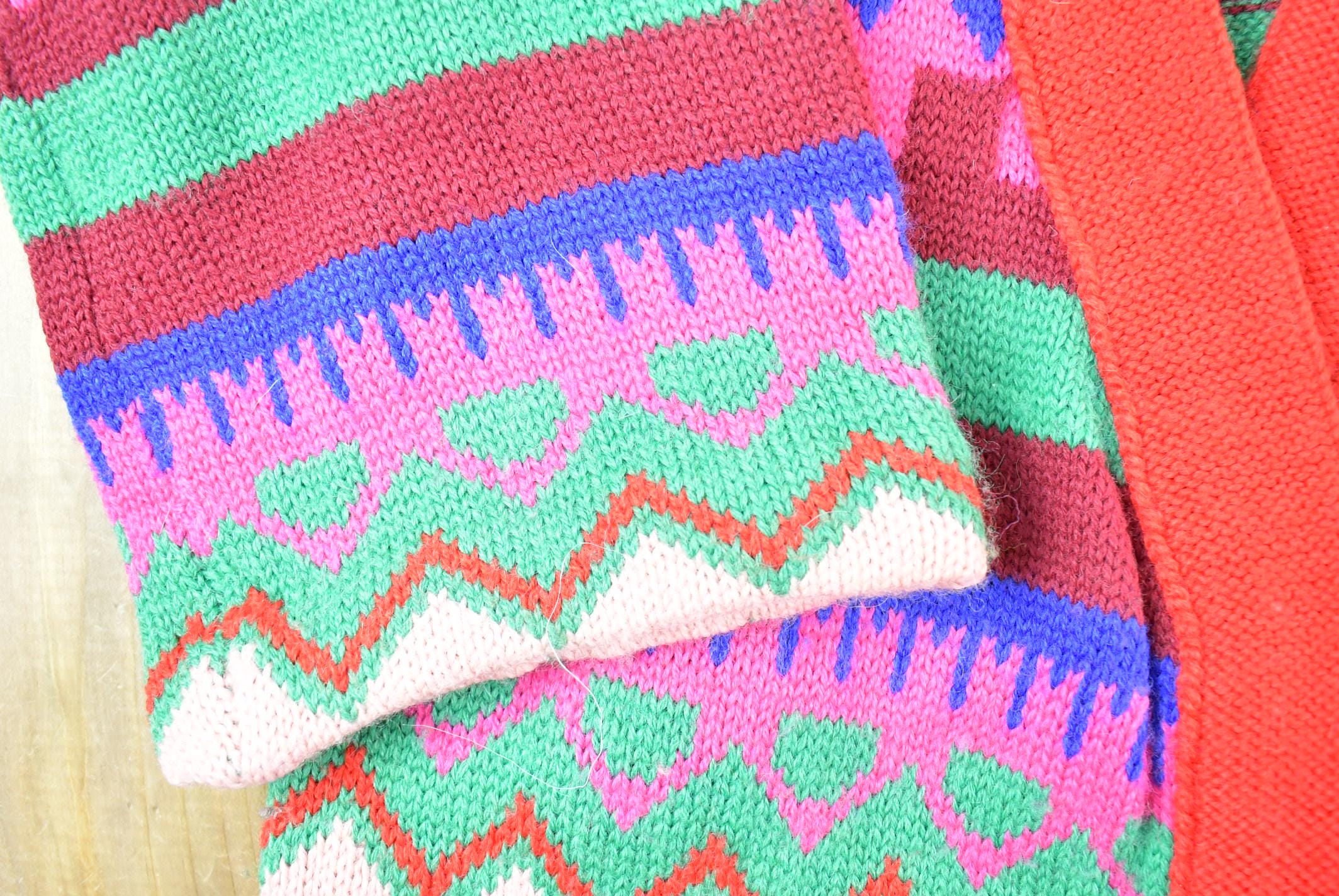 Vintage 1990s Barbara Dee 100% Wool Knit Sweater