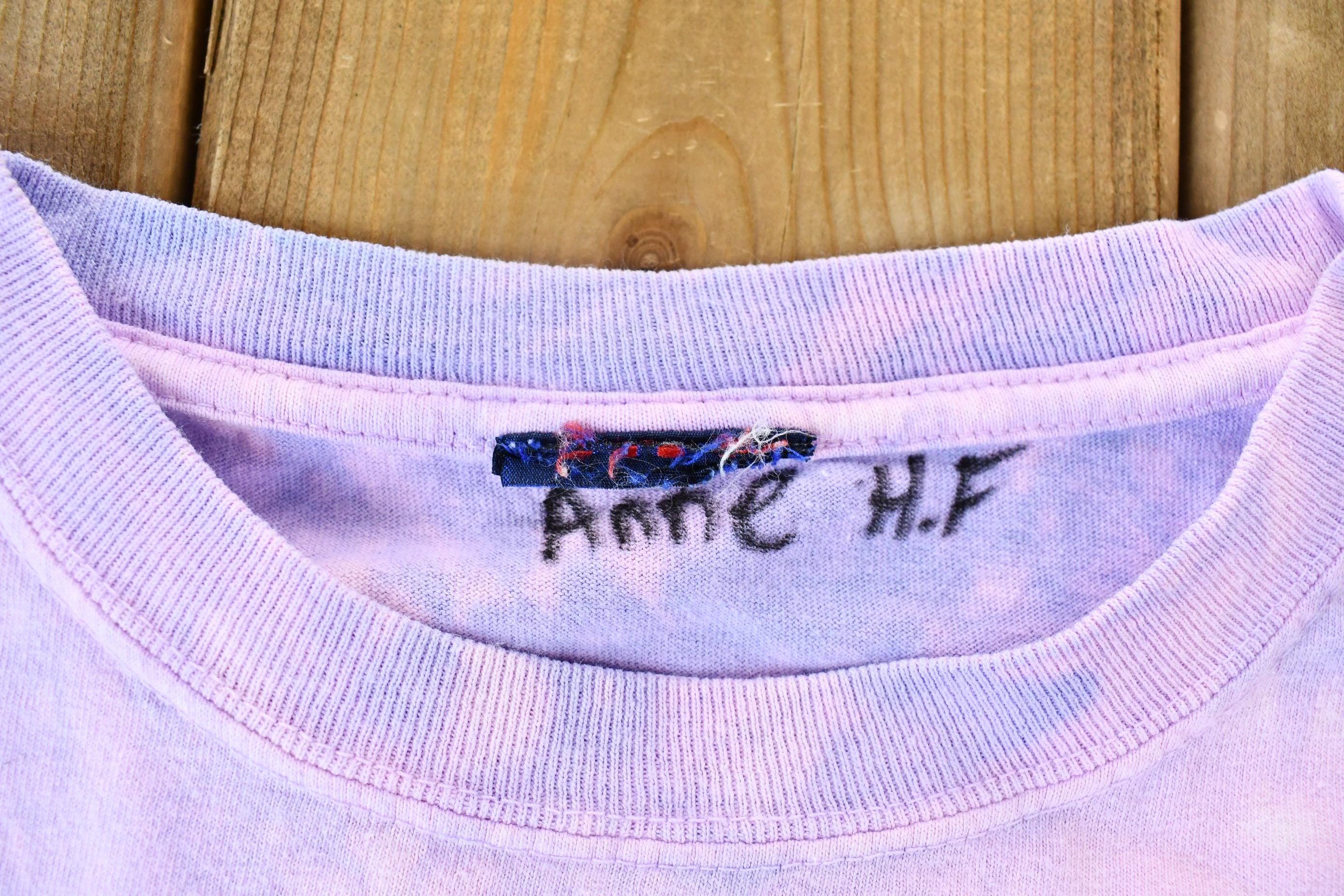 Vintage 1990s Polar Graphics USA Tie Dye Hummingbird and Flower Scene Graphic T-Shirt