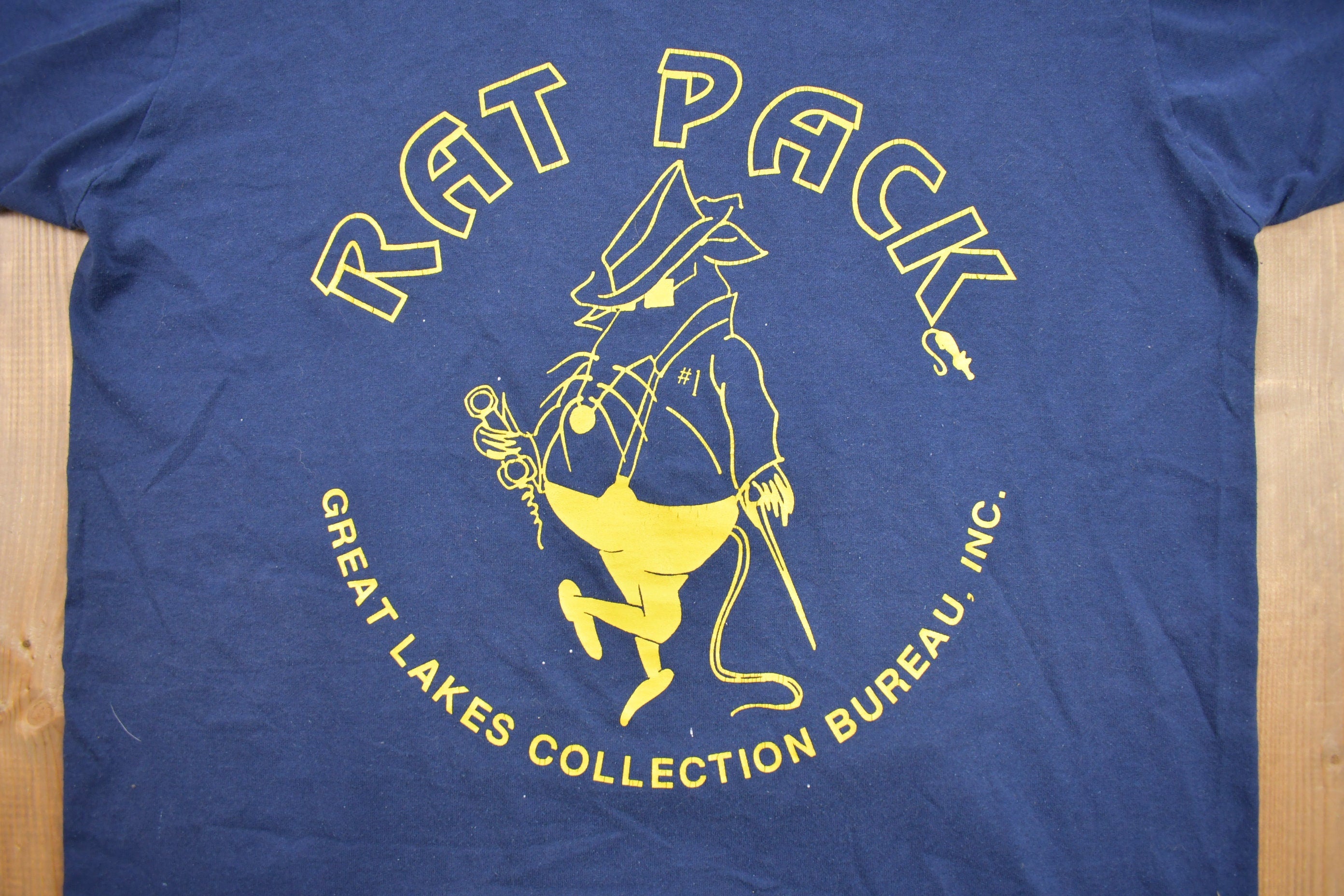 Vintage 1990s Rat Pack Great Lakes Bureau Graphic Souvenir T Shirt