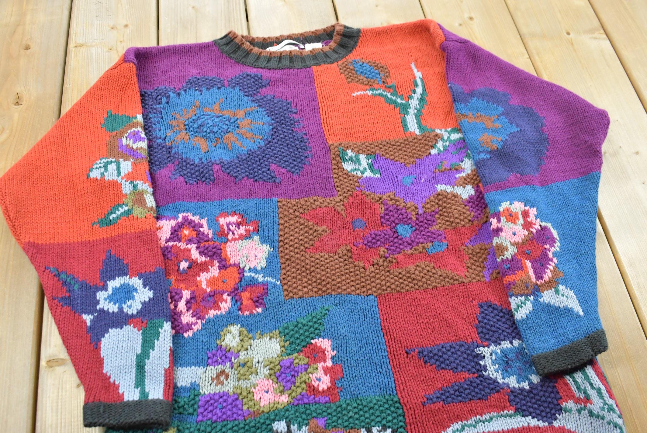 Vintage 1990s Hand Knitted All Over Floral Graphic Crewneck Sweater Mens M