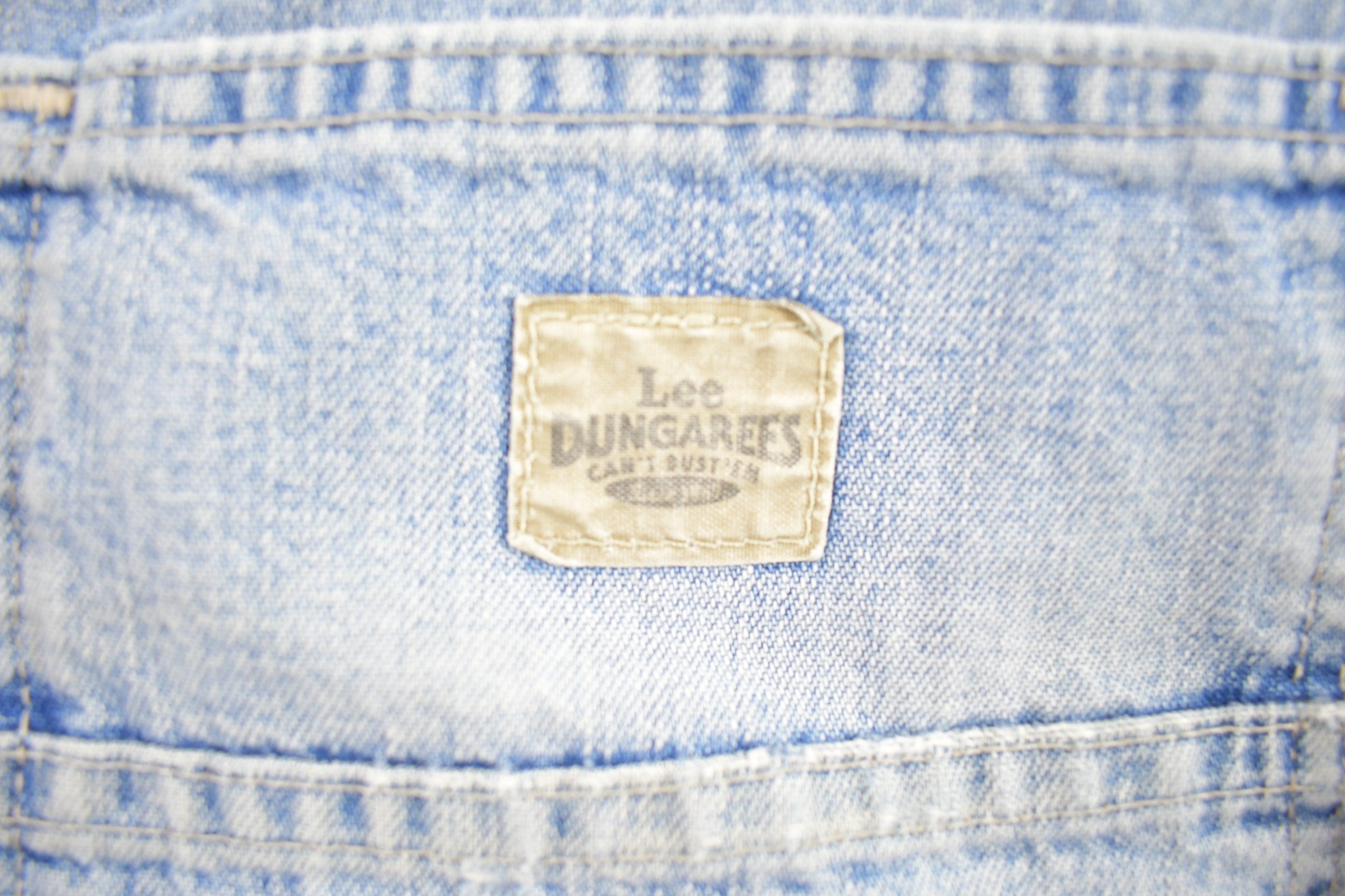 Vintage 1990s Lee Dungarees Can't Bust 'Em Jean Shorts 34 x 10