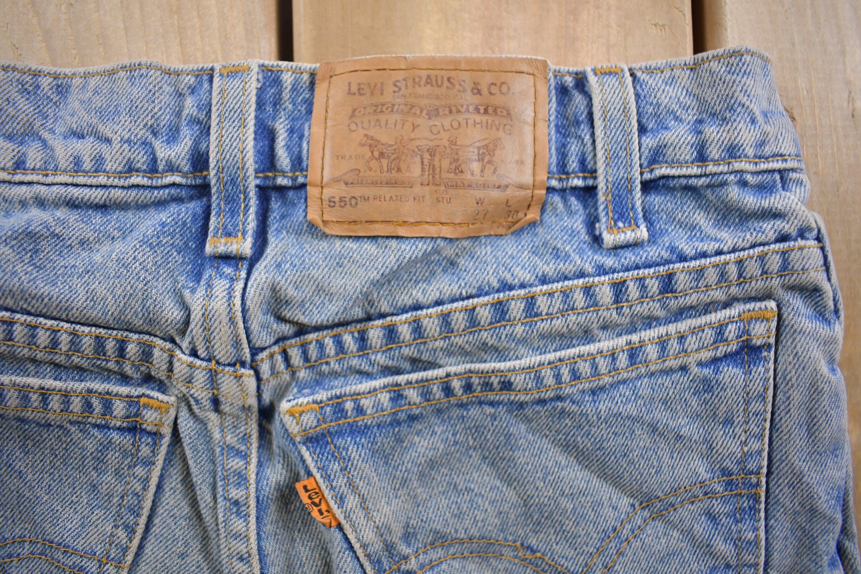 Vintage 1990s Levi's 550 Orange Tab Student Denim Jeans Size 26 x 26