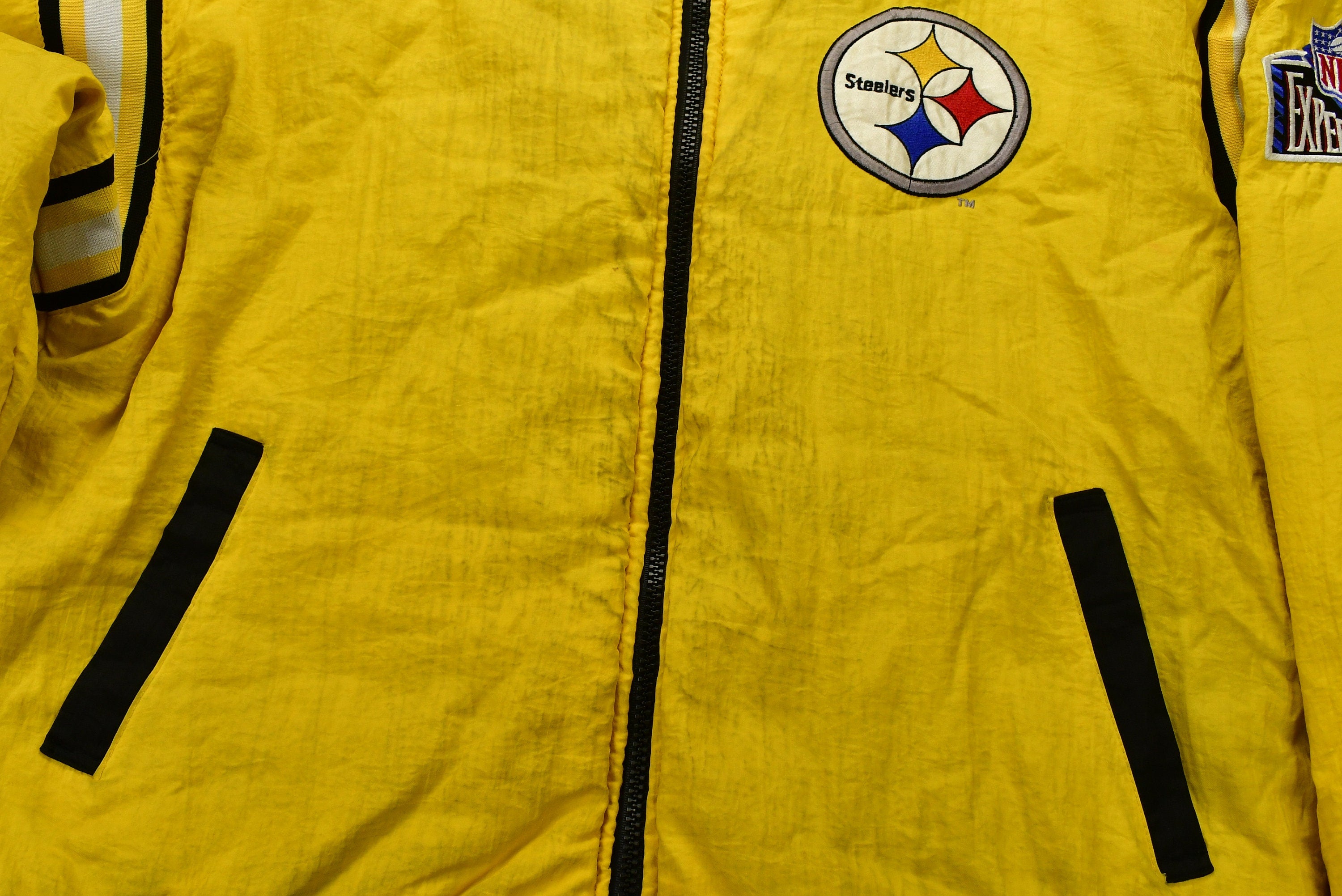 Vintage 1990s Pittsburgh Steelers NFL Pro Player Reversible Jacket