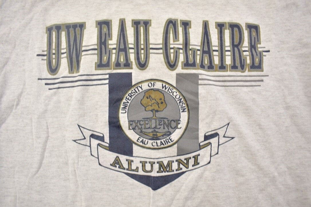 Vintage 1990s University Of Wisconsin Alumni Collegiate T-Shirt