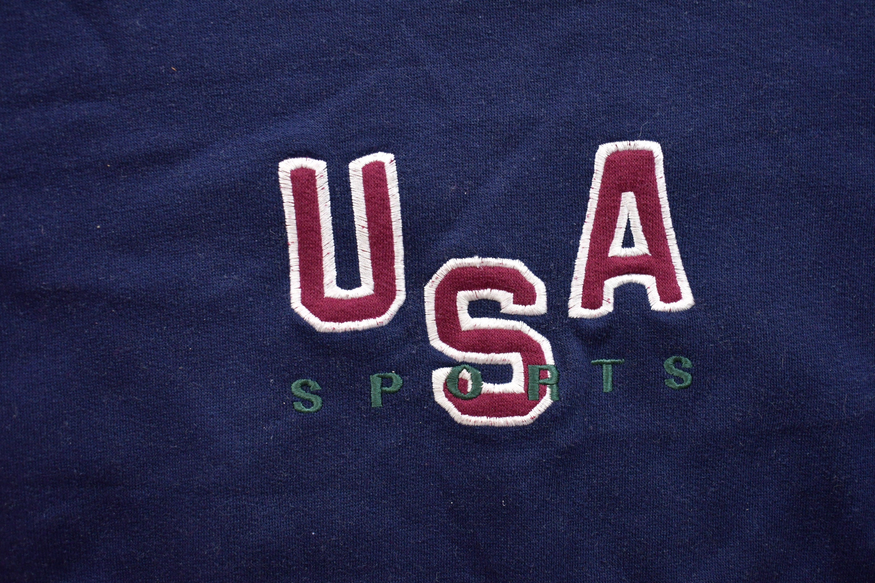 Vintage 1990s Kids USA Sports Embroidered Crewneck Sweatshirt