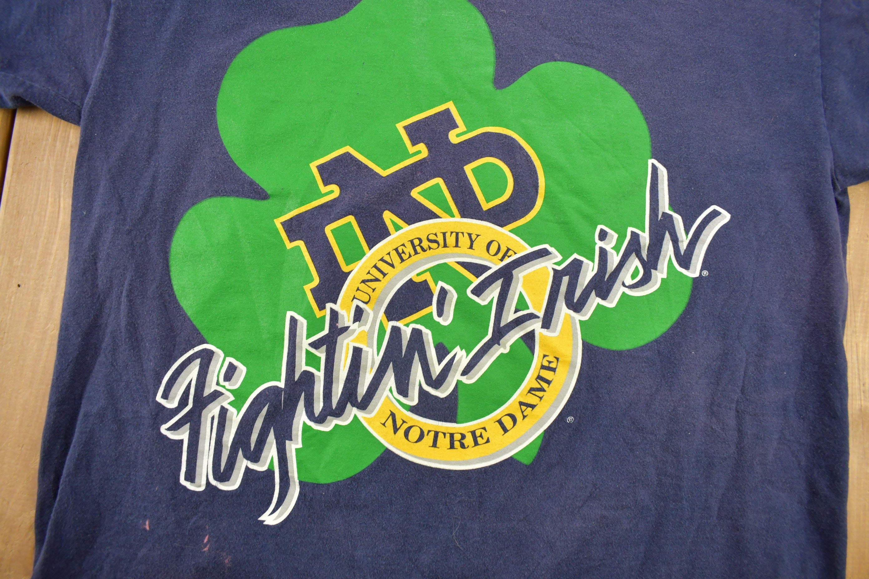 Vintage 1990s University Of Notre Dame Fightin Irish Collegiate T-Shirt