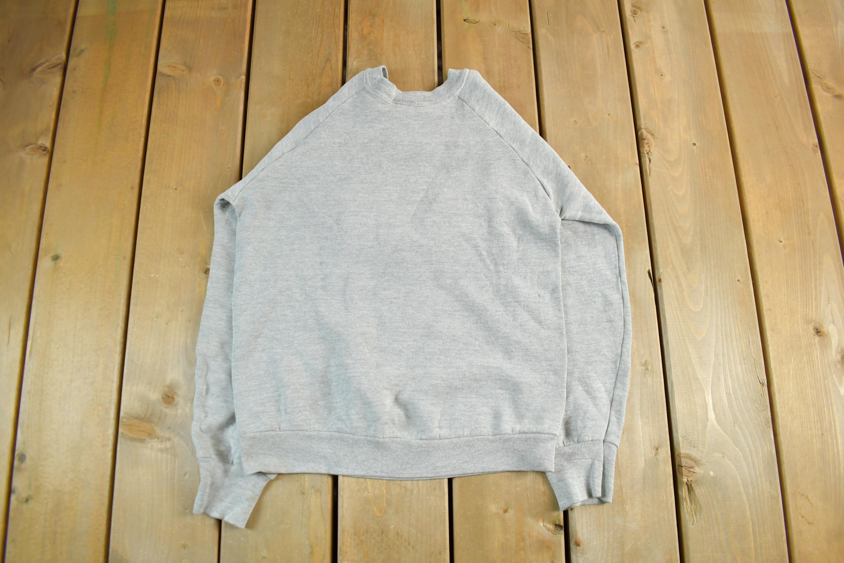 Vintage 1990s Winnie The Pooh Disney Winter Crewneck Youth M-L