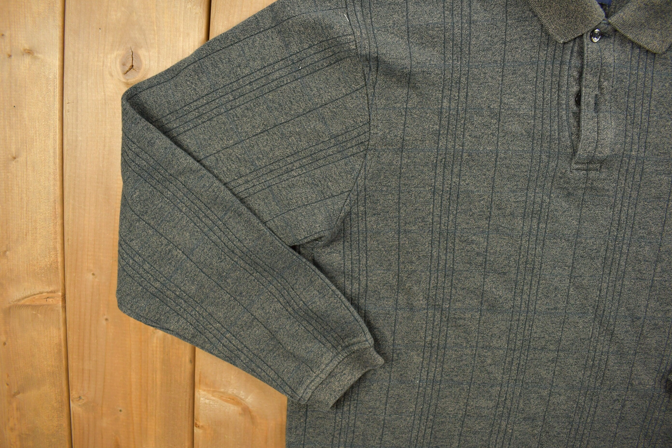 Vintage 1990s Arrow Striped Long Sleeve Button Up Shirt