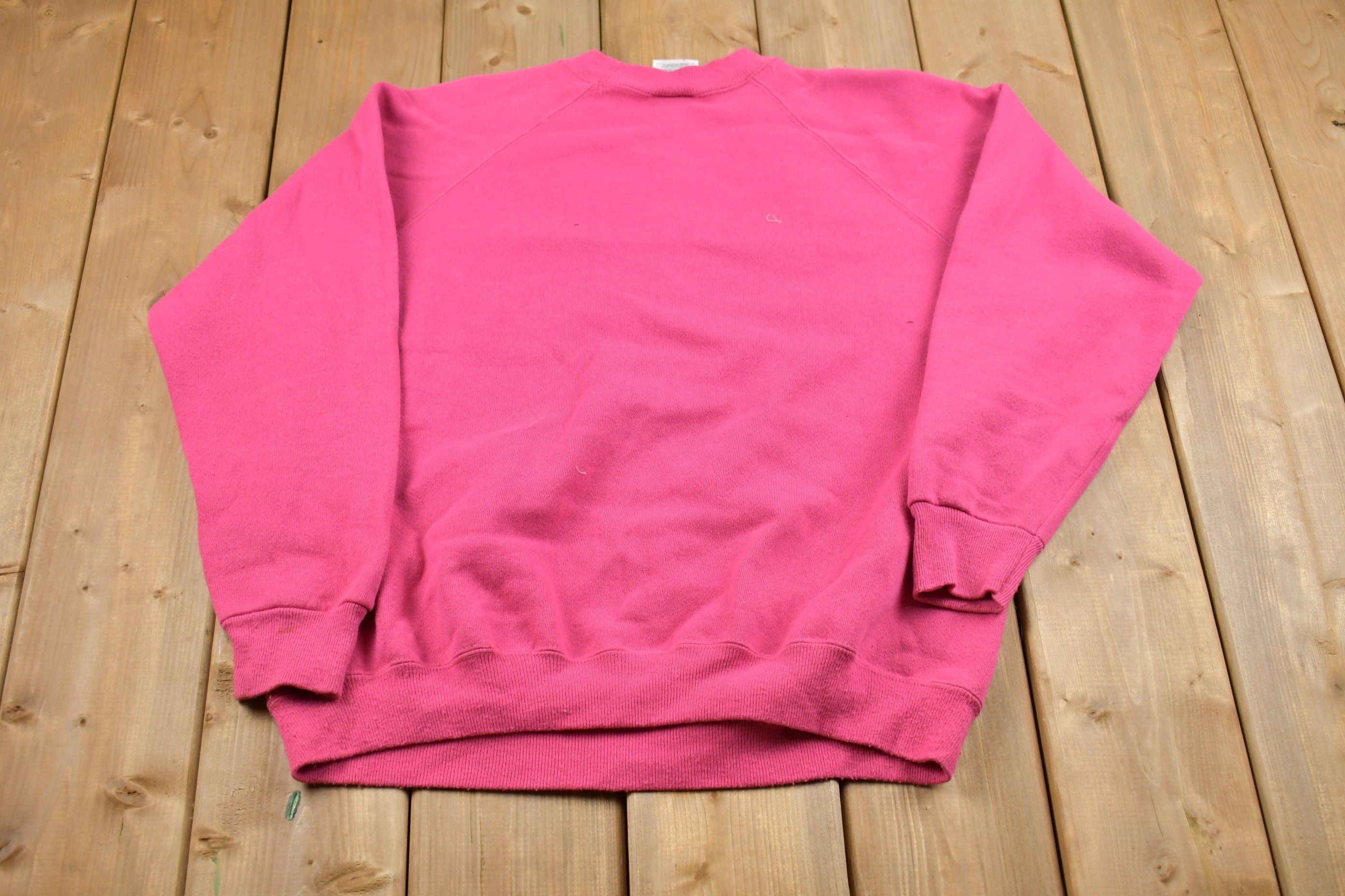 Vintage 1990s Hanes Her Way Bird Graphic Raglan Crewneck
