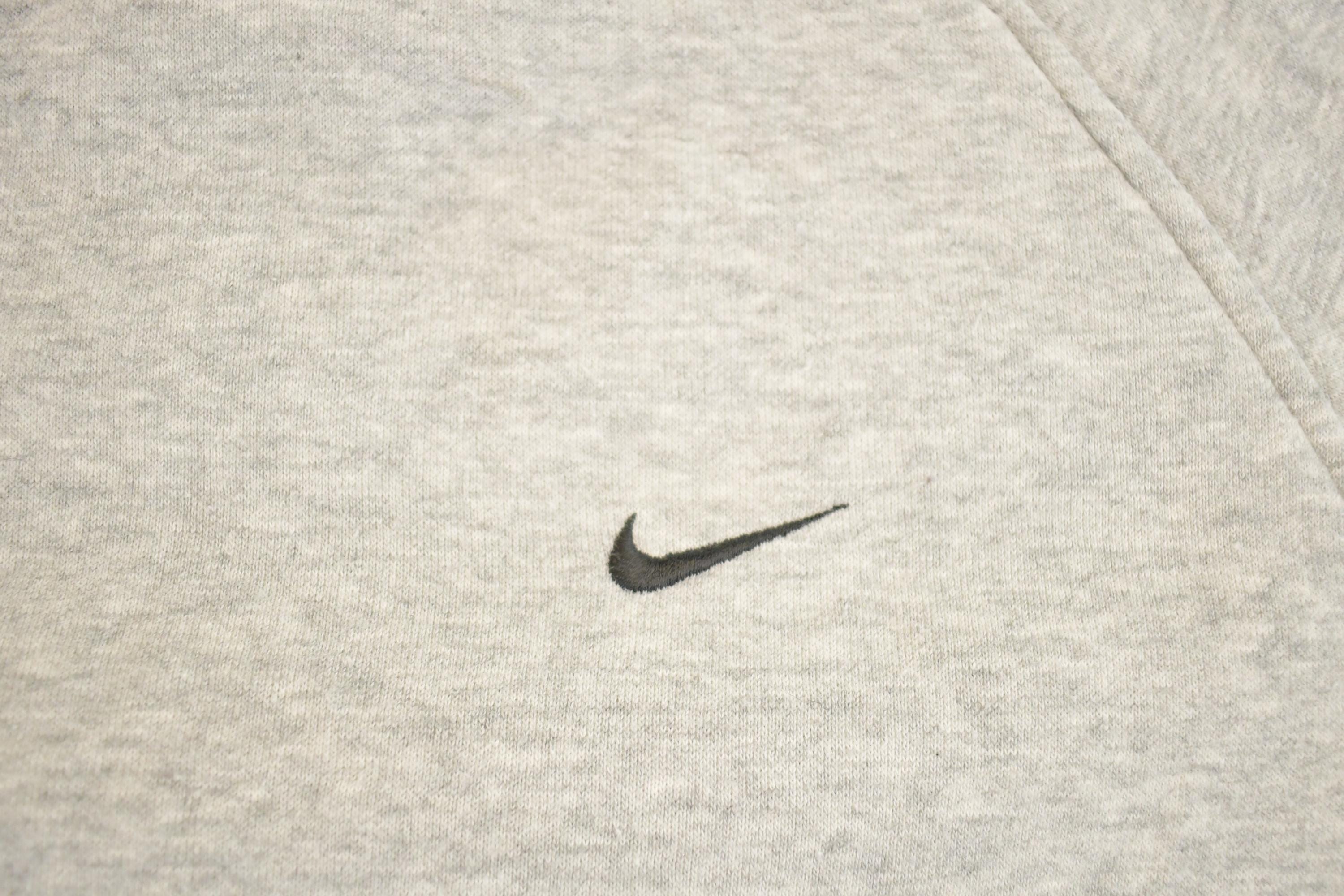 Vintage Y2K Nike Crewneck Sweatshirt Men's / Swoosh Logo / Minimalist / Made in USA / 2000s Nike Sweater