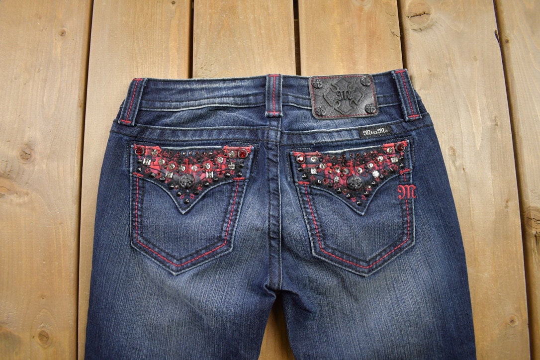 Vintage Y2K Miss Me Bedazzled Low Rise Jeans Size 26x31