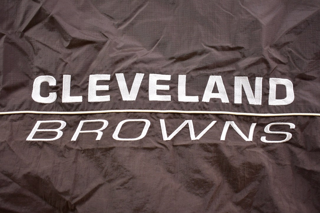 Vintage 1990s Cleveland Browns NFL Game Day Embroidered Windbreaker