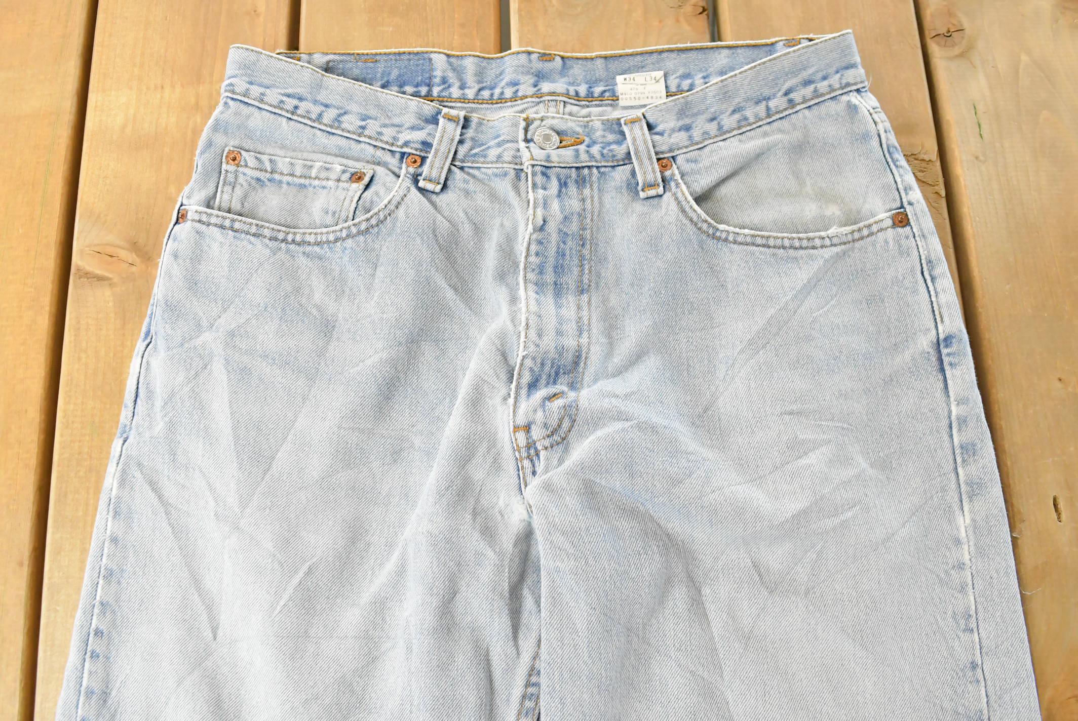 Vintage 1990s Levi's Distressed 550 Relaxed Fit Denim Jeans Men's 33 x 33 / 90s Levi's / Blown Out Sun Faded Jeans