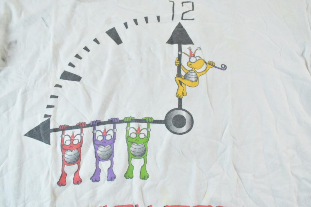 Vintage 1993 The Millenium Bug Single Stitch Graphic Print T-Shirt