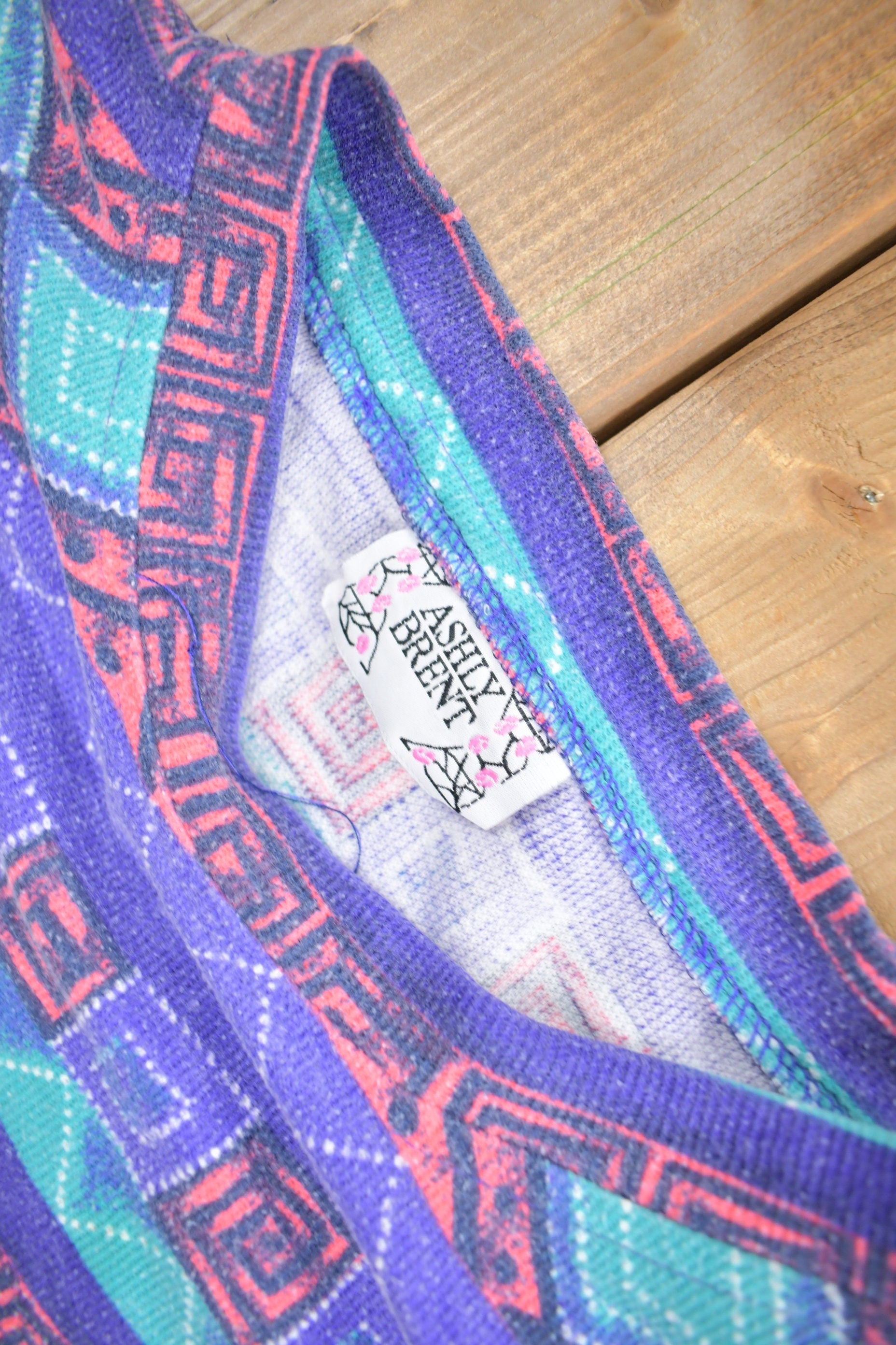 Vintage 1990s Aztec Graphic All Over Print Crewneck Sweatshirt