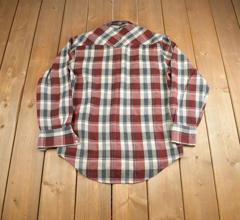 Vintage 1980s Williams Bay Plaid Button Up Shirt