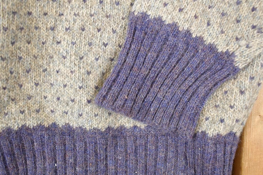 Vintage 1990s Woolrich Abstract Knit Crewneck Sweater Womens L