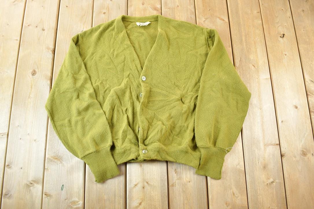 Vintage 1970s Beeline Knit Perfect Mild Distress Cardigan Sweater Made In USA