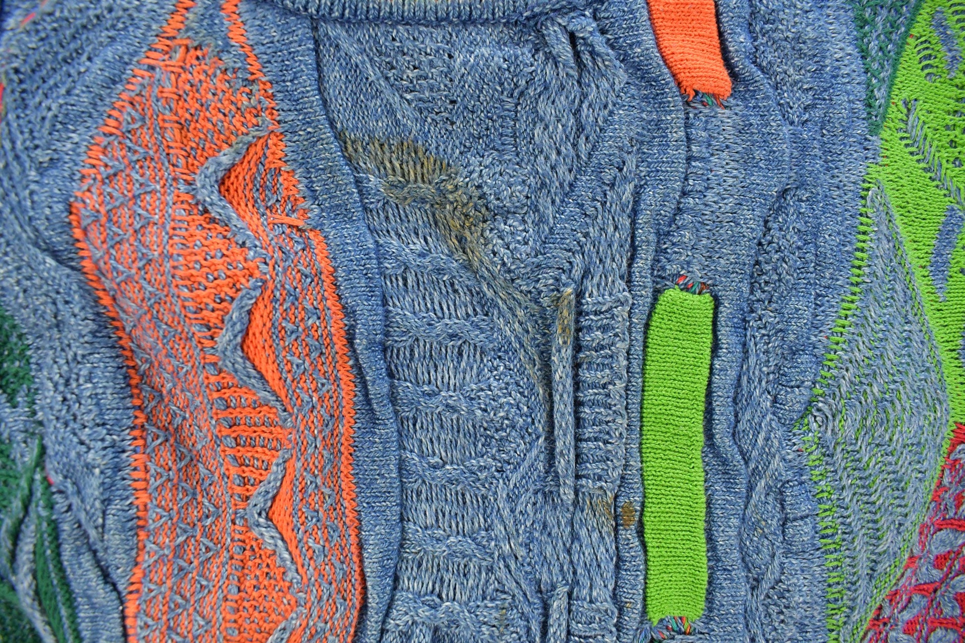 Vintage 1990s Coogi Blues 3D Abstract Knit Sweater Men's Large