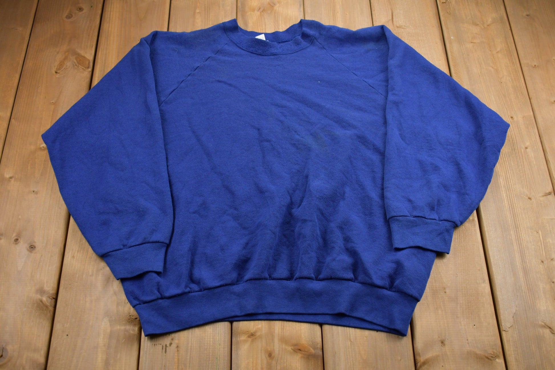 Vintage 1980s Basic Raglan Crewneck Sweatshirt