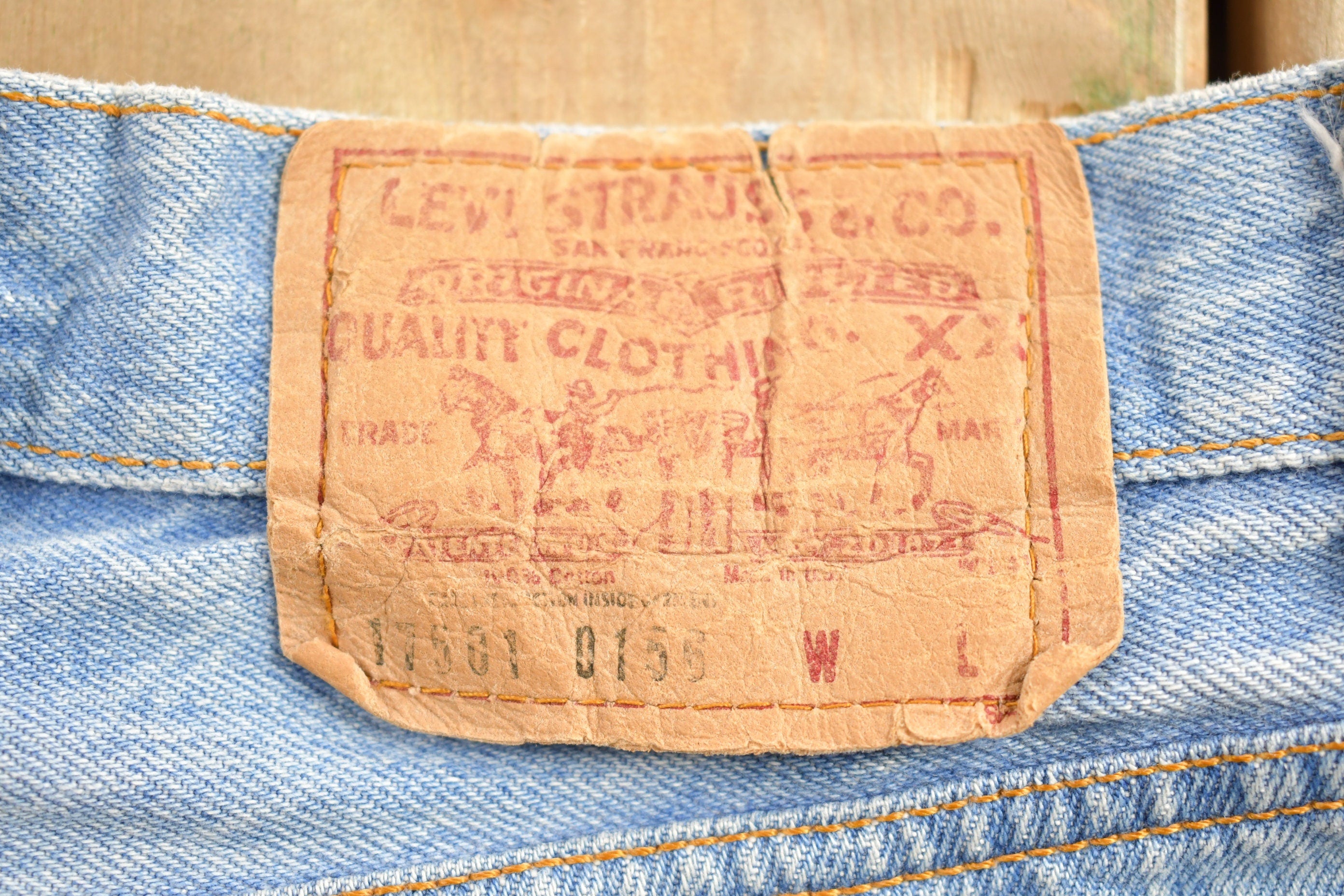 Vintage 1980s Levi's Red Tab Denim Jeans Size 28 x 29