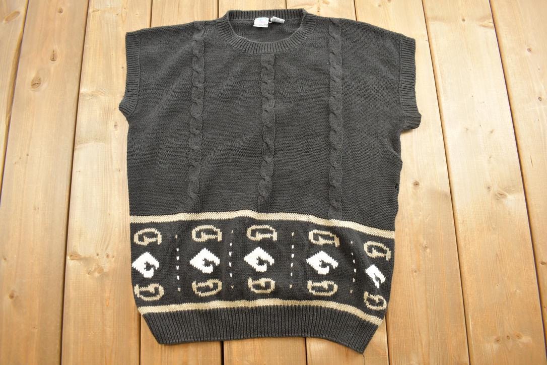 Vintage 1990s AKA Bay Sportswear Knit Sweatshirt / 90s Crewneck / Made In Canada / Essential / Streetwear / Vintage Athletic Wear / Crewneck