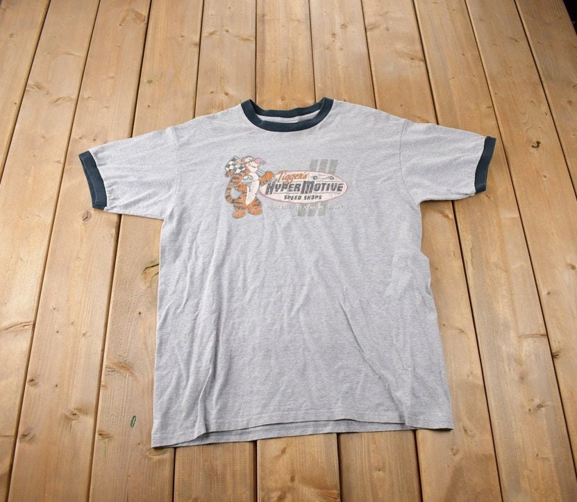 Vintage 1990s Disney Tiggers Hyper Speed Shop Motive Graphic T-Shirt Size L