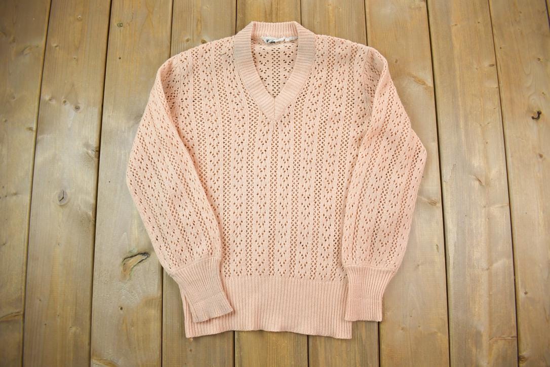 Vintage 1980s 3D Salmon Pink Cable Knit V-Neck Sweater