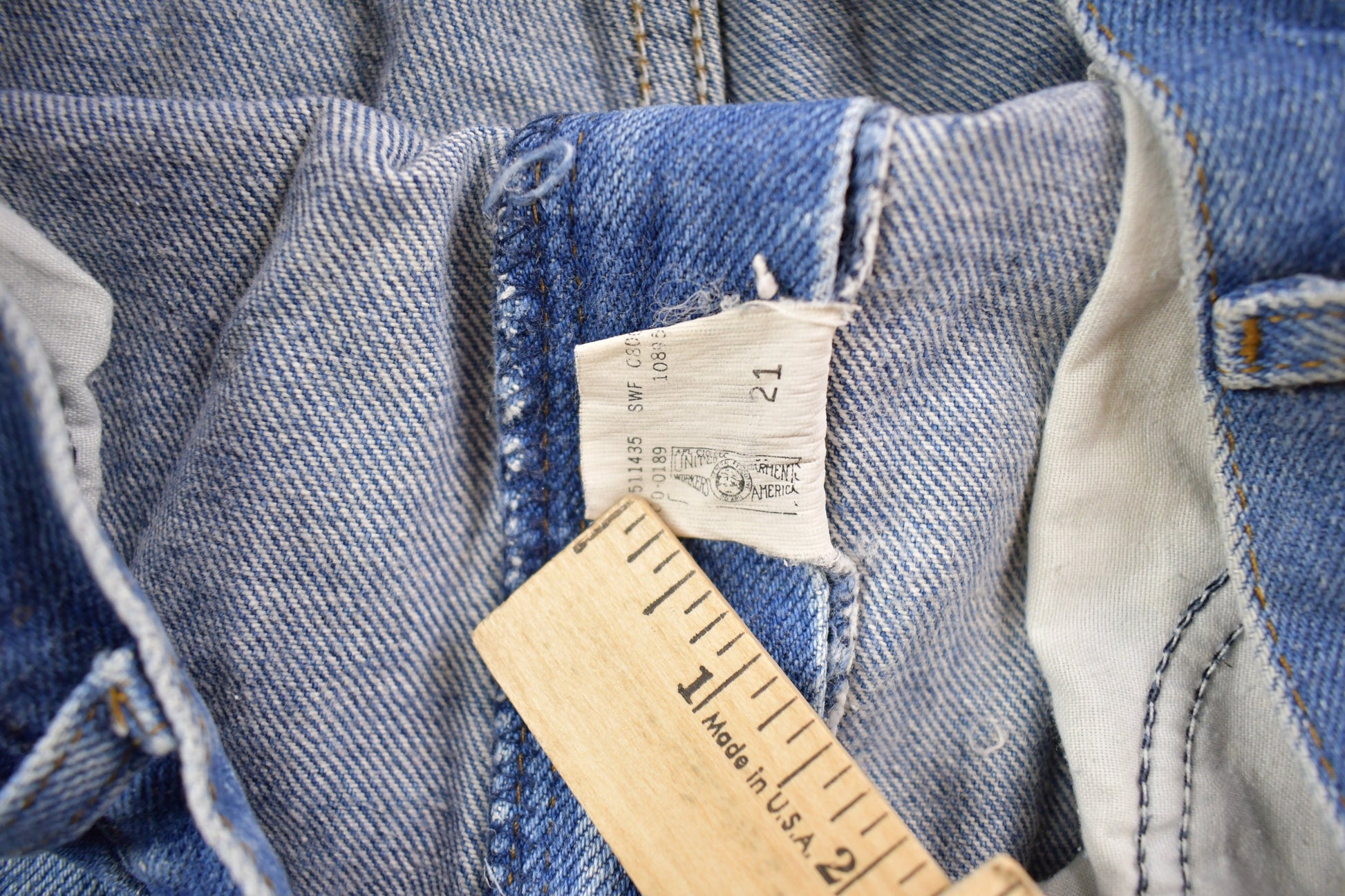 Vintage 1980s Lee Jeans Size 36 x 29