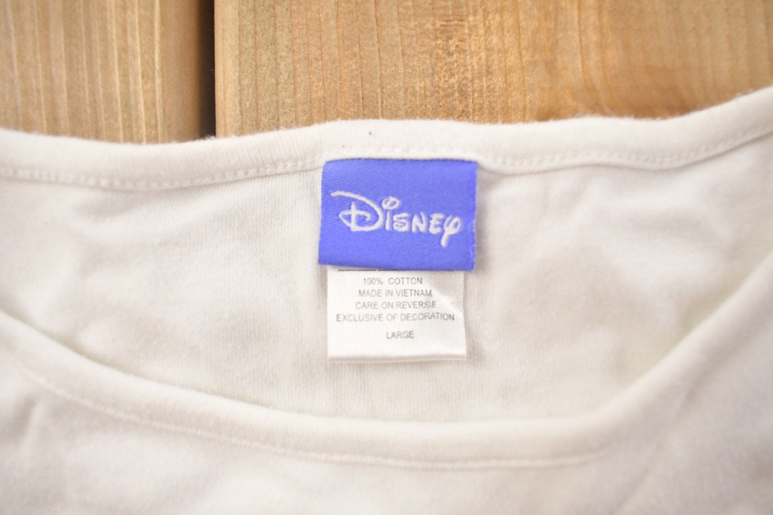 Vintage 1990s Disney Winnie The Pooh Cartoon Promo T-Shirt  90s Graphic Tee  TV Promo T Shirt