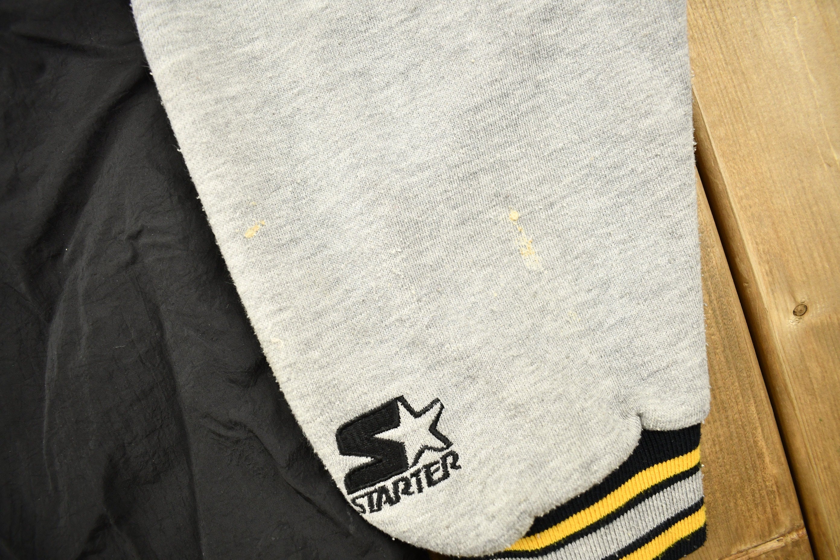 Vintage 1990s Pittsburgh Penguins NHL Starter Hoodie