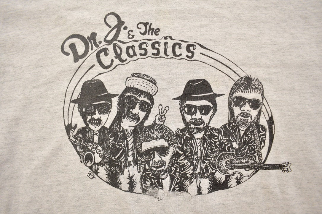 Vintage 1990s Dr. J And The Classics Graphic T Shirt