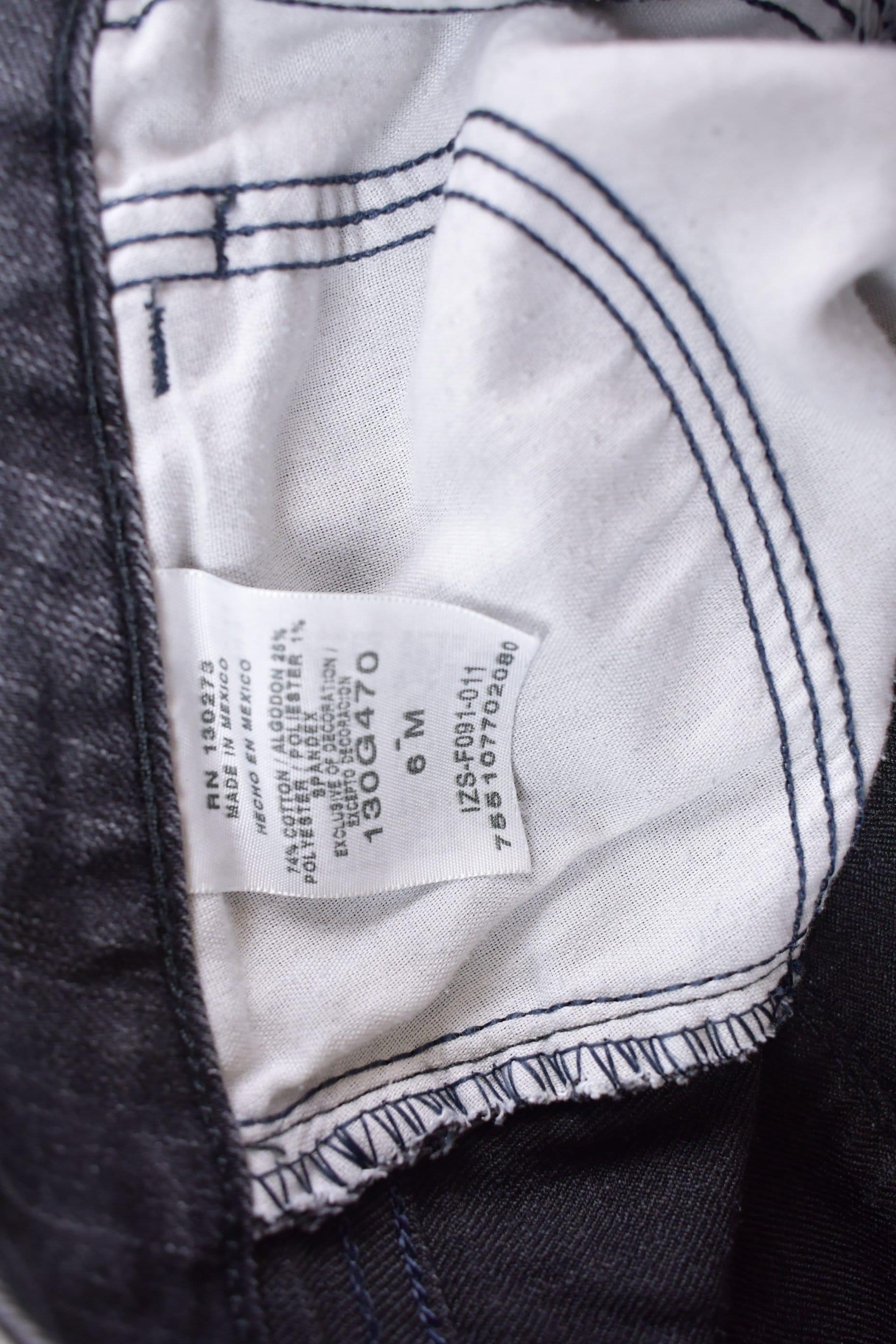 Vintage 1990s Riders by Lee Pleated Dark Denim Pants