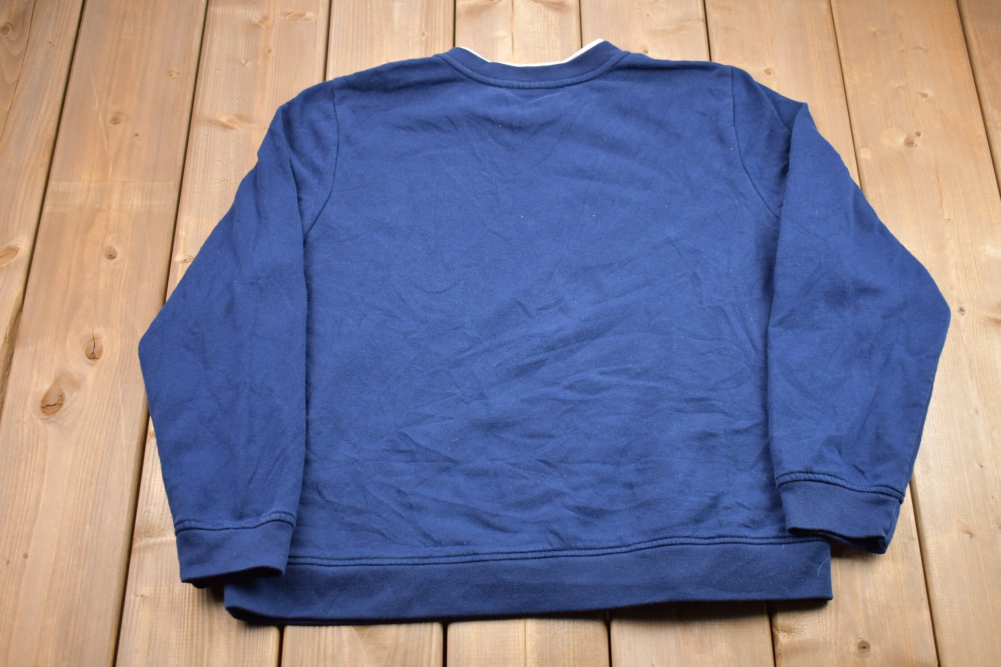 Vintage 1990s Bird Embroidered Bird Crewneck Sweatshirt / 90s Crewneck / Souvenir / Athleisure / Streetwear / Floral Bird Print