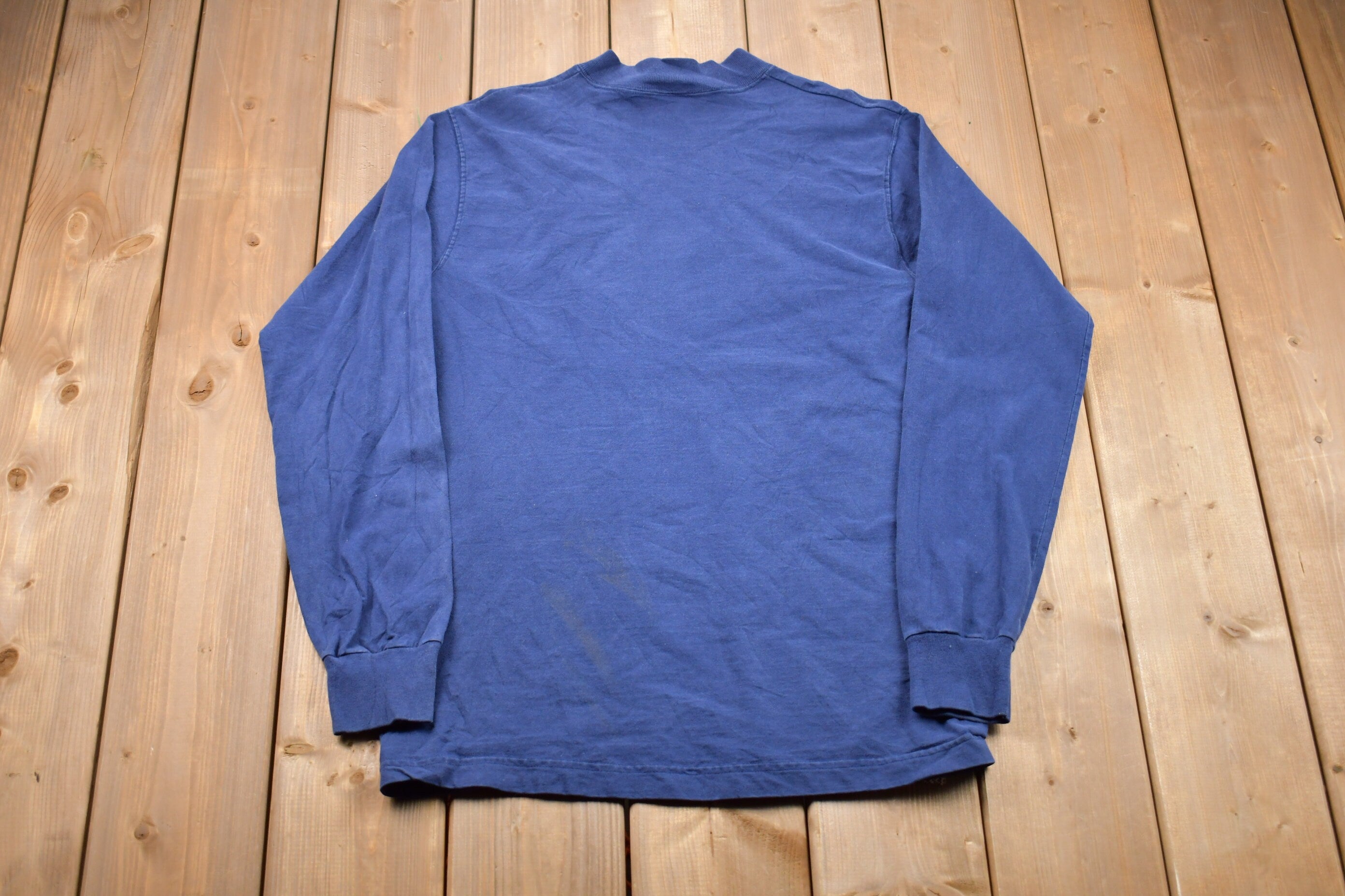 Vintage 1990s Fruit Of The Loom Iced T's Made In USA Crewneck Sweatshirt