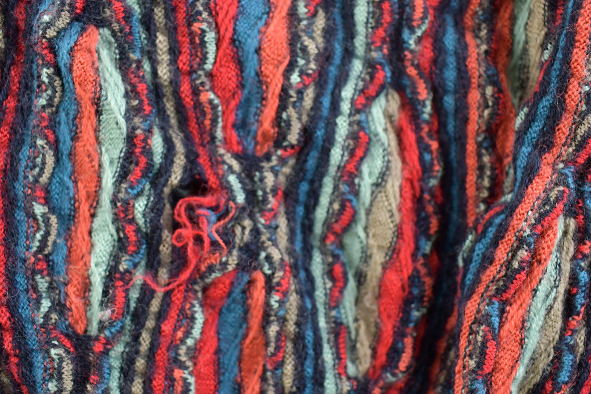 Vintage 1990s Gecco Australia Pure Marino Wool 3D Colored Cable Knit Crewneck Sweater