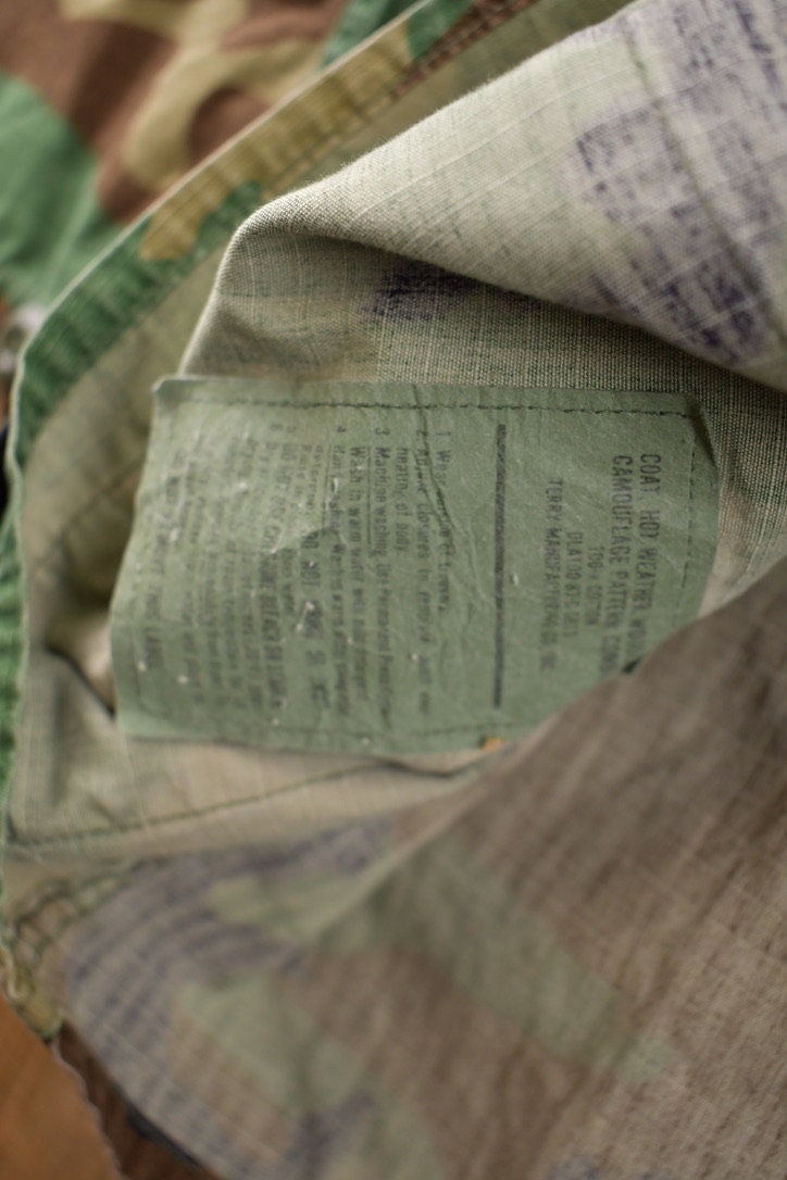Vintage 1980s Military Army Camo Button Up Shirt