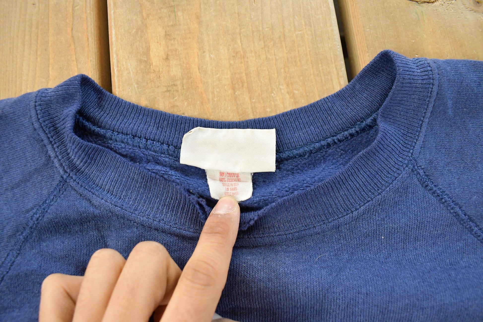 Vintage 1980s Bassett Walker Blank Crewneck Sweatshirt Men's Small