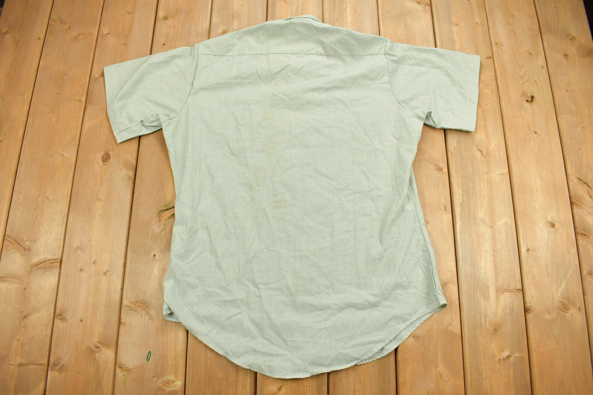 Vintage 1981 Green Button Up Short Sleeve Shirt / 90s Button Up / Vintage Embroidery / Short Sleeve / True Vintage / Casual Shirt