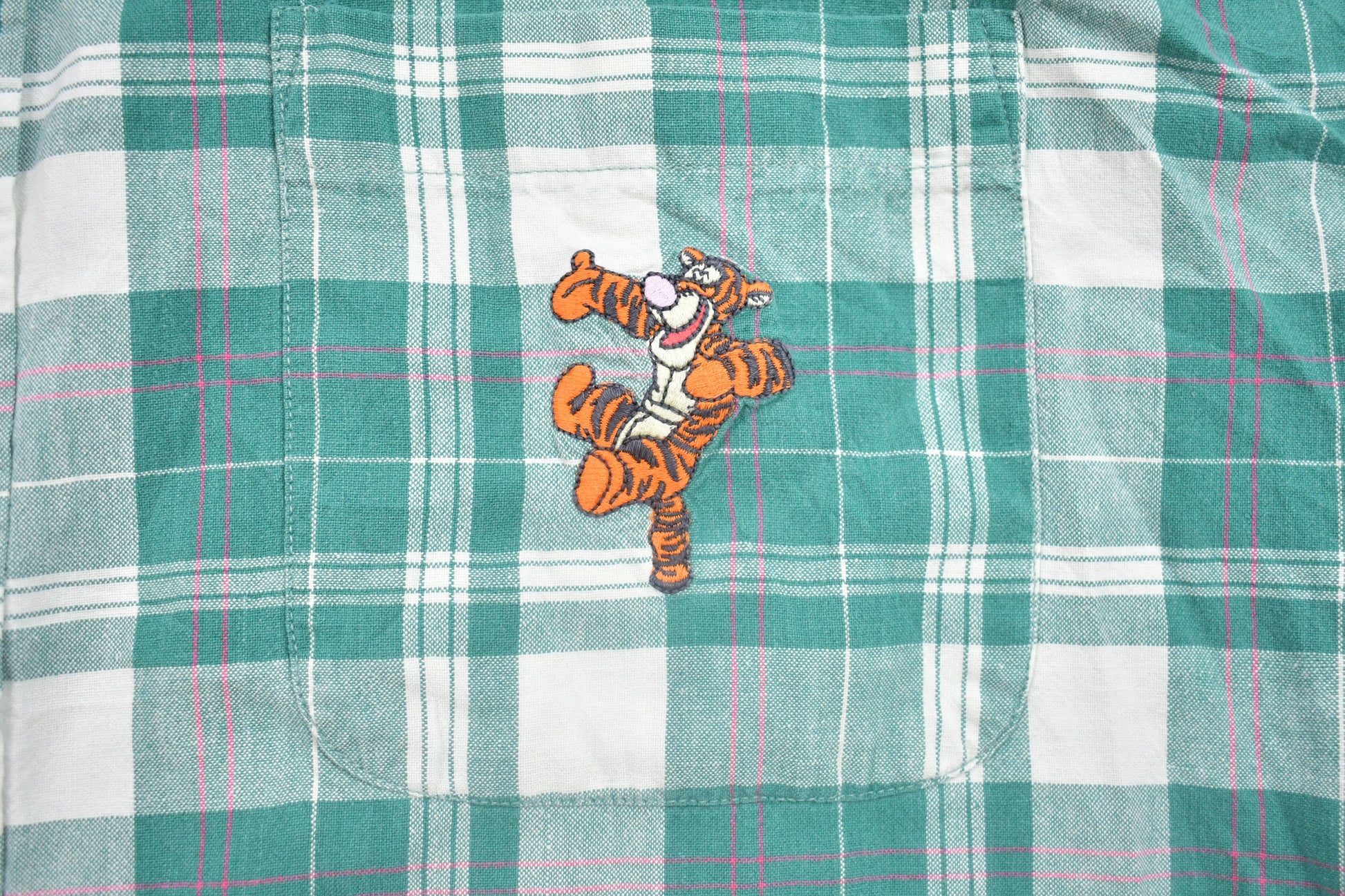 Vintage 1990s Disney Tigger Plaid Button Up T Shirt