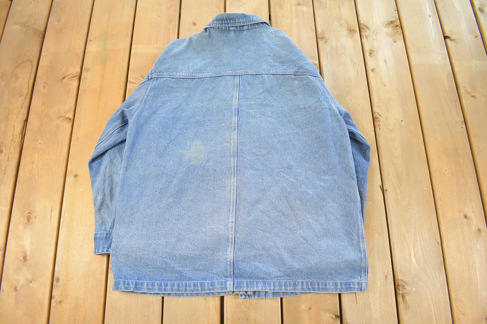 Vintage 1990s Editions Denim Chore Shirt Jacket Women's Large / 90s Button Up / Vintage Denim Barn Coat / Chore Coat / Workwear / Sun Faded