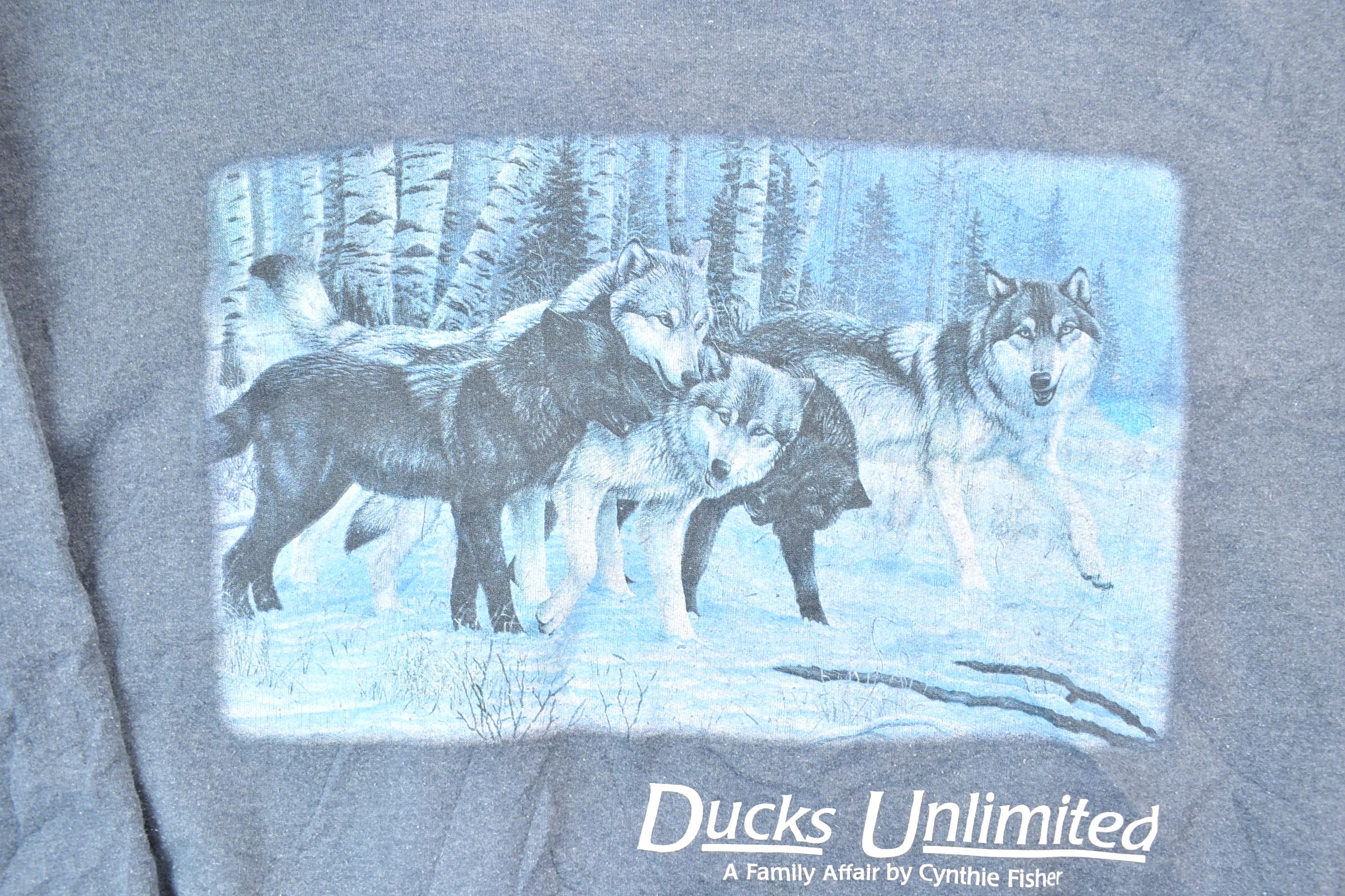 Vintage 1990s Ducks Unlimited White And Black Wolves Crewneck