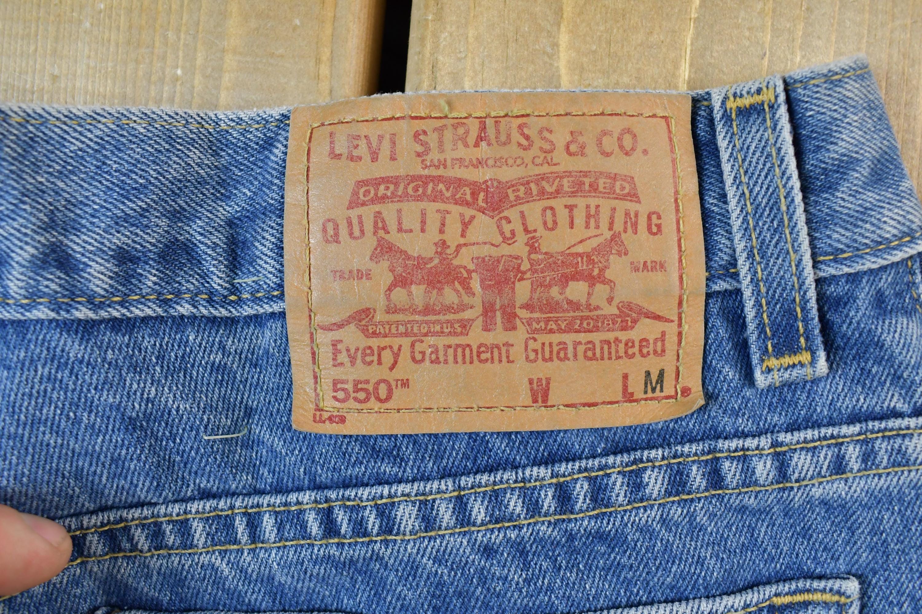 Vintage 1990's Levi Strauss 550 Red Tab Denim Jeans Size 32x29