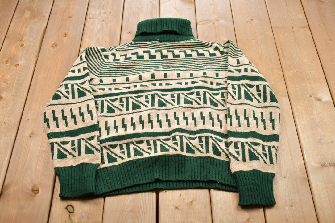 Vintage 1990s Knit Patterned Turtleneck Sweater
